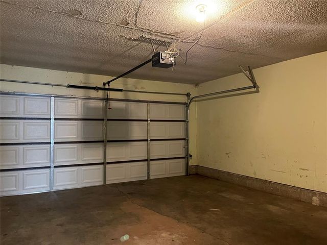 10220 Isaac Drive, Midwest City, OK 73130