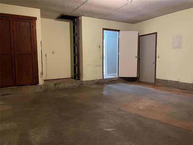 10220 Isaac Drive, Midwest City, OK 73130