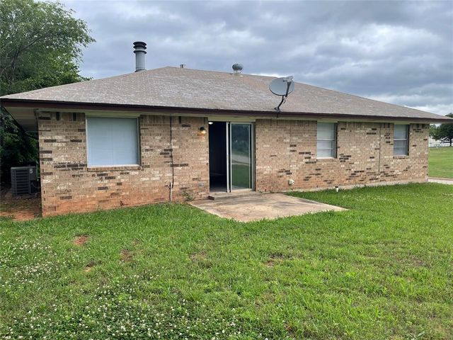 10220 Isaac Drive, Midwest City, OK 73130