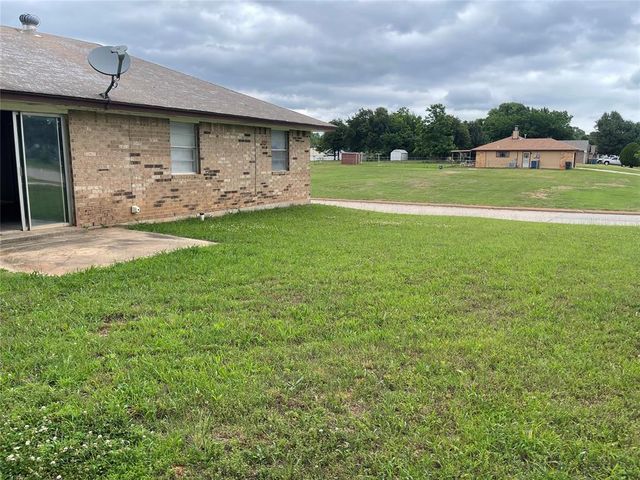 10220 Isaac Drive, Midwest City, OK 73130