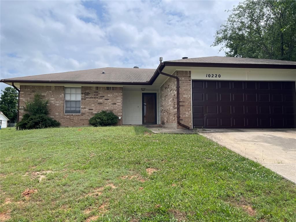 10220 Isaac Drive, Midwest City, OK 73130