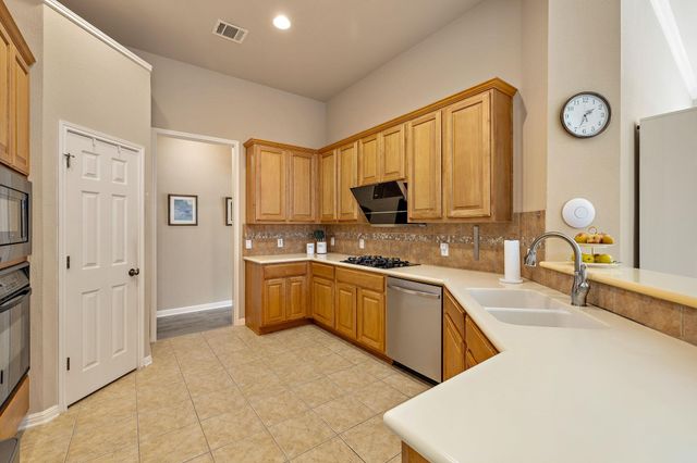 15901 Royal Ashdown DR, Austin, TX 78717