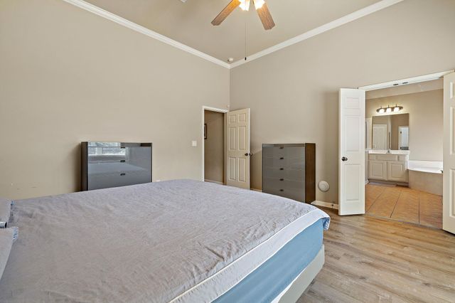 15901 Royal Ashdown DR, Austin, TX 78717