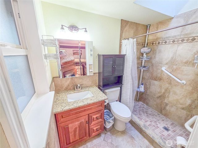 2420 166th Place SE, Bothell, WA 98012