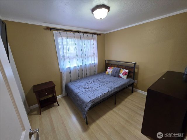2420 166th Place SE, Bothell, WA 98012