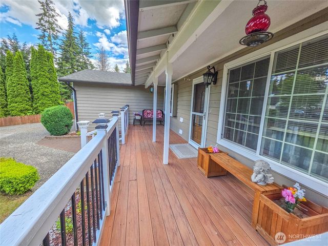 2420 166th Place SE, Bothell, WA 98012