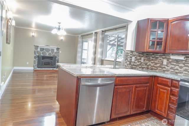 2420 166th Place SE, Bothell, WA 98012
