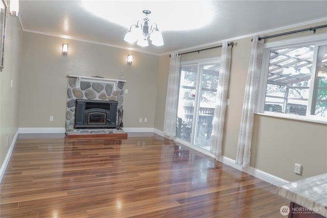 2420 166th Place SE, Bothell, WA 98012