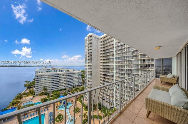 7601 E Treasure Dr 1722, North Bay Village, FL 33141