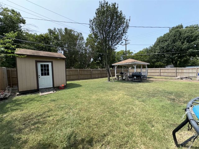 2704 Marbella Lane, Dallas, TX 75228