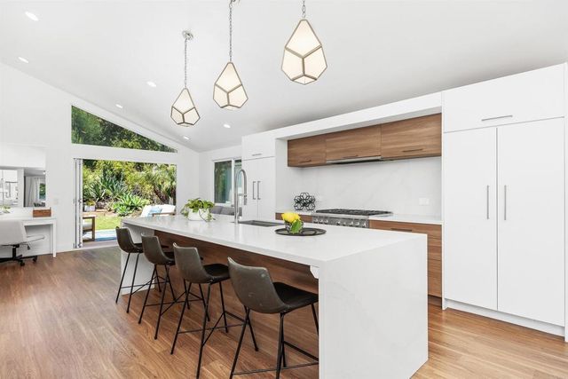 1766 Hill Top Lane, Encinitas, CA 92024
