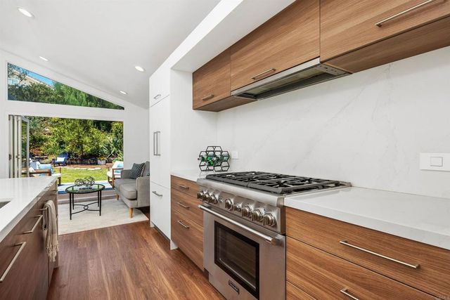 1766 Hill Top Lane, Encinitas, CA 92024