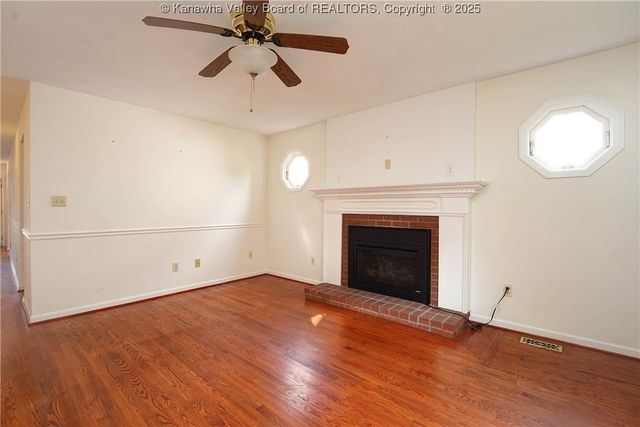 904 A Pennsylvania Avenue, St Albans, WV 25177