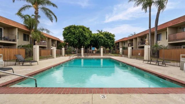 589 N Johnson Avenue 103, El Cajon, CA 92020
