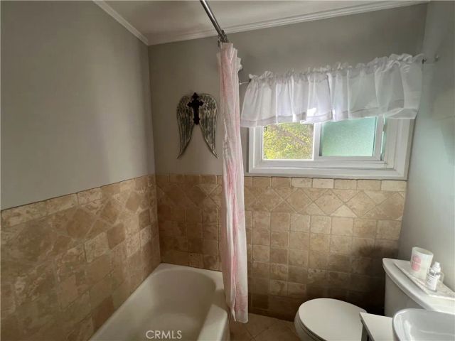 4257 Pixie Avenue, Lakewood, CA 90712