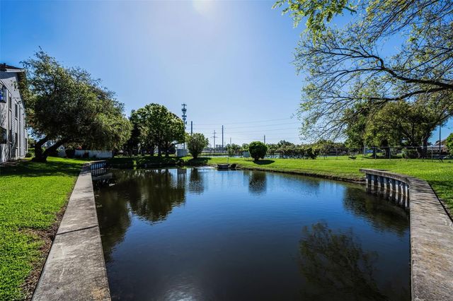 1601 43RD STREET N 143, St Petersburg, FL 33713