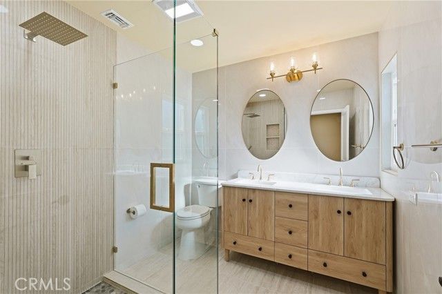 8008 Greenbush Avenue, Panorama City (los Angeles), CA 91402