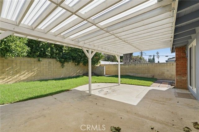 8008 Greenbush Avenue, Panorama City (los Angeles), CA 91402