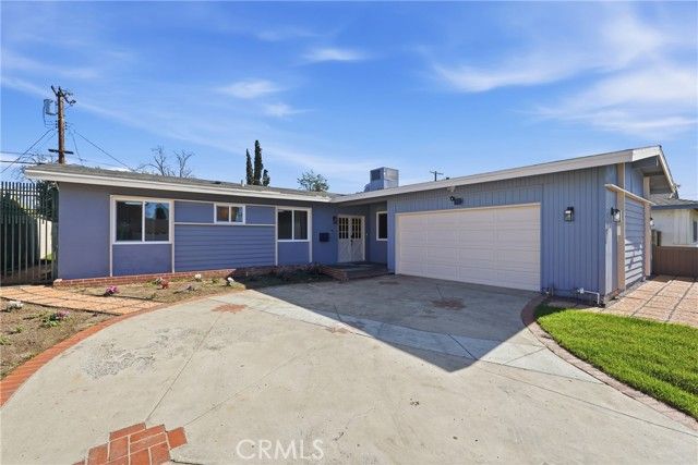8008 Greenbush Avenue, Panorama City (los Angeles), CA 91402