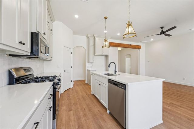 2224 Los Angeles Avenue, Edmond, OK 73034