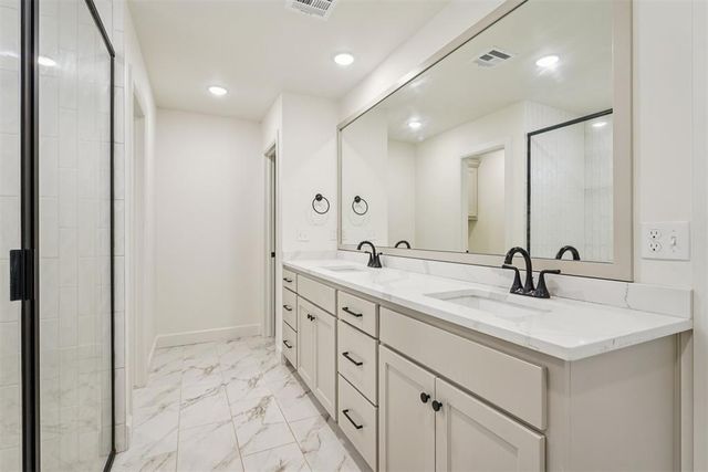 2224 Los Angeles Avenue, Edmond, OK 73034