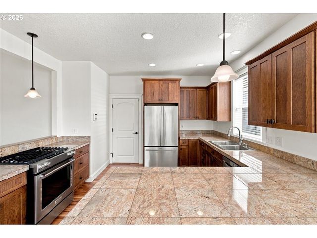 1096 8TH Ave, Albany, OR 97321