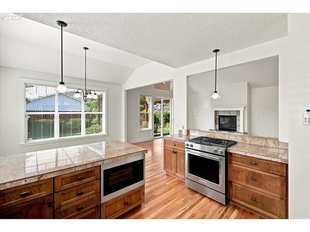 1096 8TH Ave, Albany, OR 97321