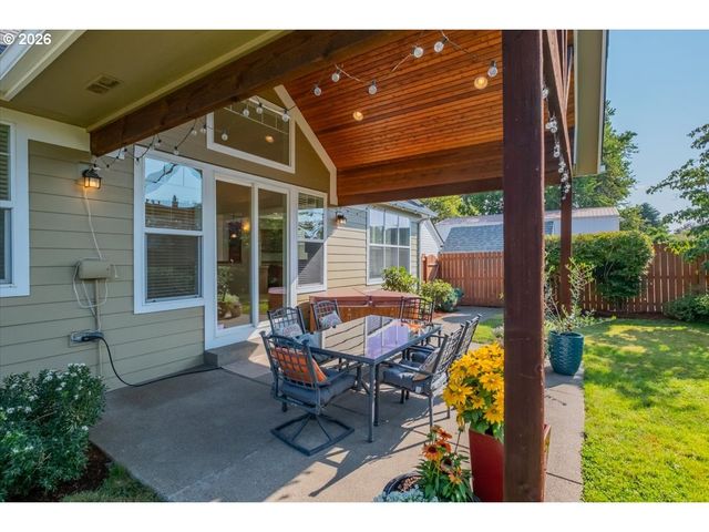 1096 8TH Ave, Albany, OR 97321
