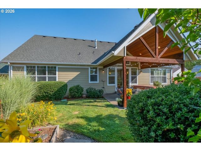 1096 8TH Ave, Albany, OR 97321