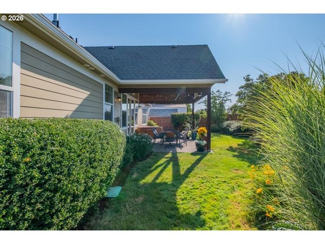 1096 8TH Ave, Albany, OR 97321