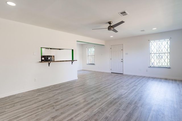 3253 Francis Street, Houston, TX 77004