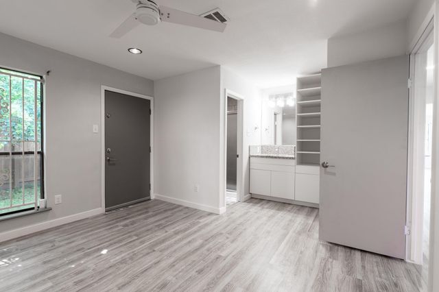 3253 Francis Street, Houston, TX 77004