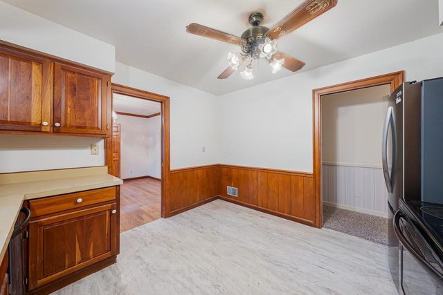25 LULLABYE ROAD, Oshkosh, WI 54904