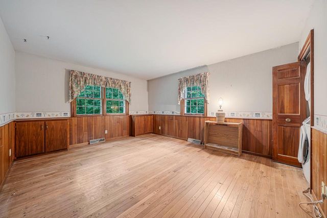 25 LULLABYE ROAD, Oshkosh, WI 54904
