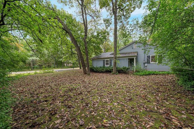 25 LULLABYE ROAD, Oshkosh, WI 54904