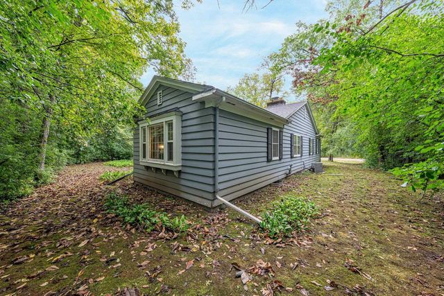 25 LULLABYE ROAD, Oshkosh, WI 54904