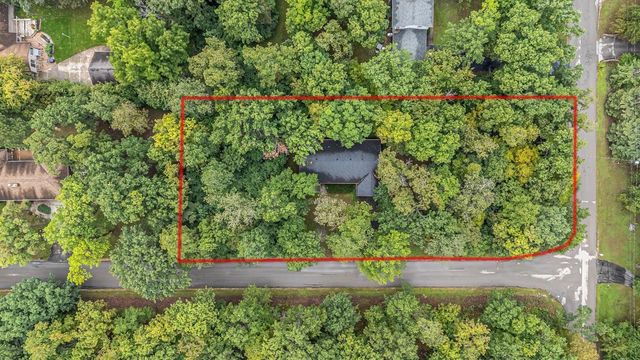 25 LULLABYE ROAD, Oshkosh, WI 54904