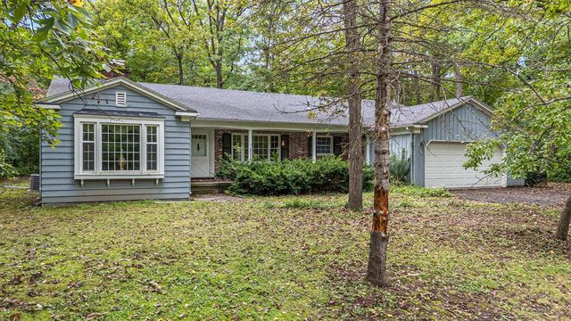 25 LULLABYE ROAD, Oshkosh, WI 54904