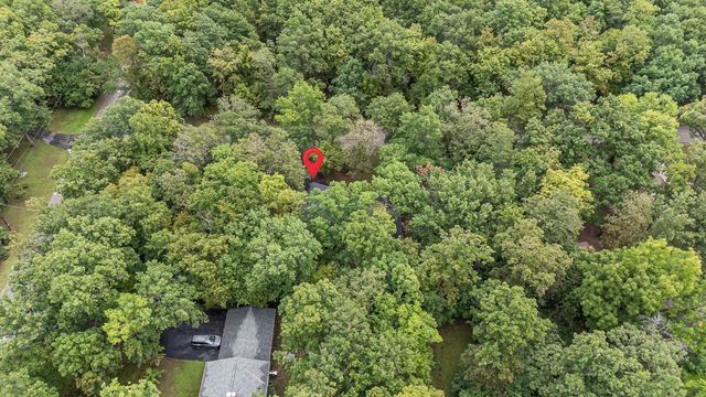 25 LULLABYE ROAD, Oshkosh, WI 54904