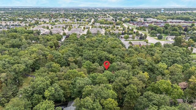 25 LULLABYE ROAD, Oshkosh, WI 54904