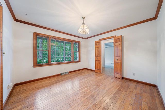 25 LULLABYE ROAD, Oshkosh, WI 54904