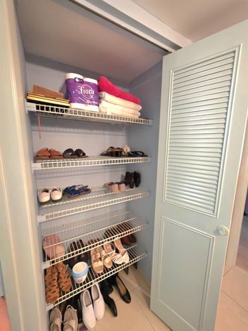 208 Pine Hov Circle A-2, Greenacres, FL 33463