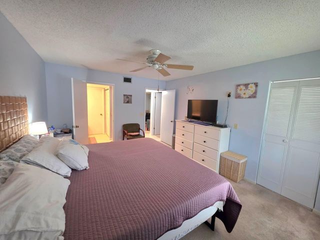 208 Pine Hov Circle A-2, Greenacres, FL 33463