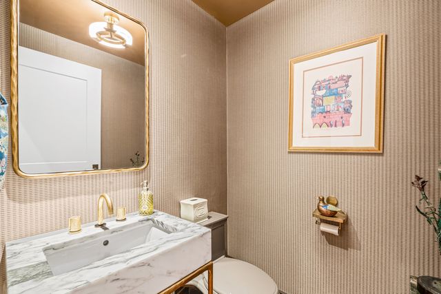 333 N Canal Street 1408, Chicago, IL 60606