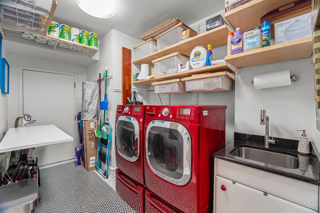 333 N Canal Street 1408, Chicago, IL 60606