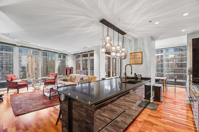 333 N Canal Street 1408, Chicago, IL 60606