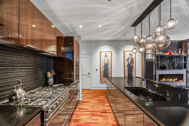 333 N Canal Street 1408, Chicago, IL 60606