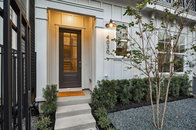 4030 Blossom Street, Houston, TX 77007