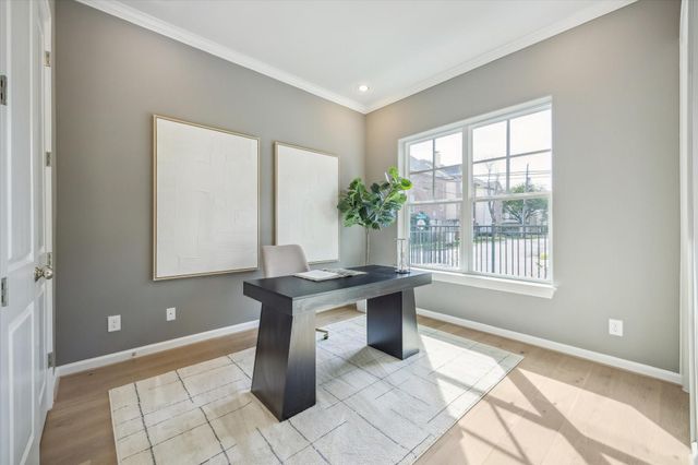 4030 Blossom Street, Houston, TX 77007