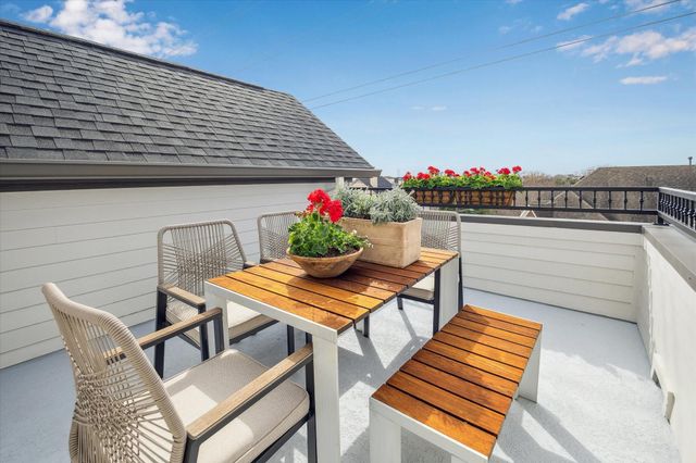 4030 Blossom Street, Houston, TX 77007